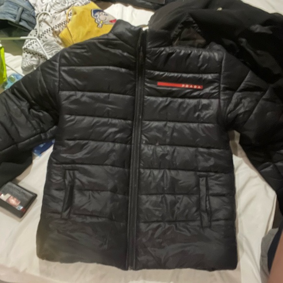 In the picture looking to sell - Picture 3 of 4